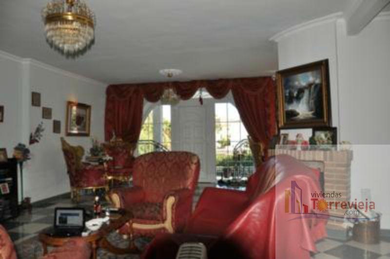 For sale of chalet in Torrevieja