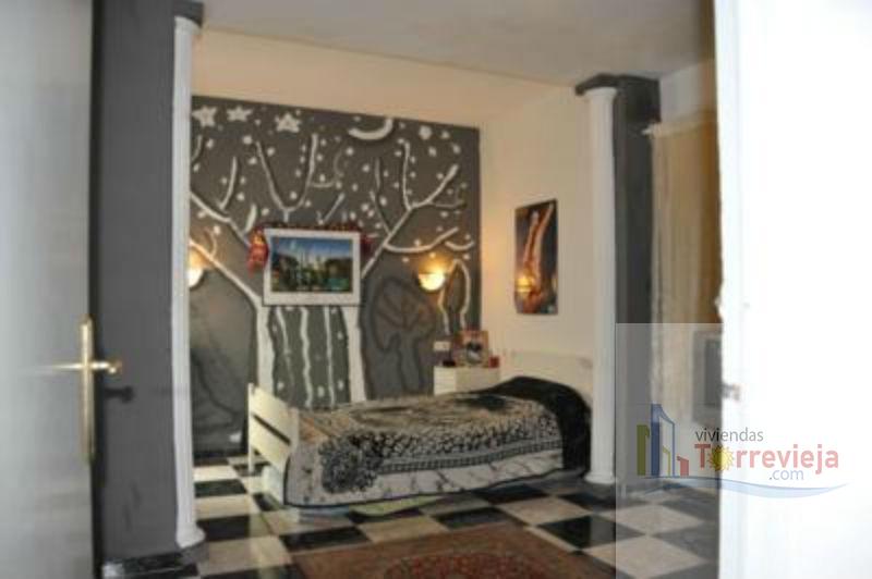 For sale of chalet in Torrevieja