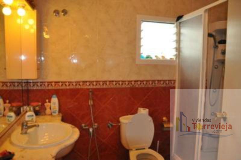 For sale of chalet in Torrevieja