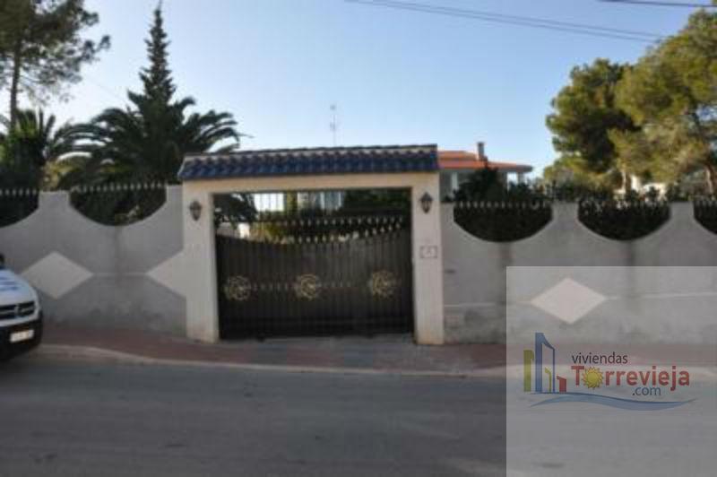 Venta de chalet en Torrevieja