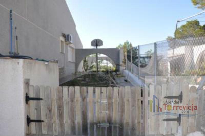 For sale of chalet in Torrevieja