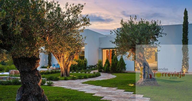 Venta de villa en Orihuela Costa