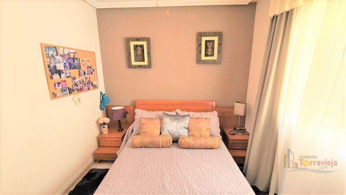 For sale of chalet in Torrevieja