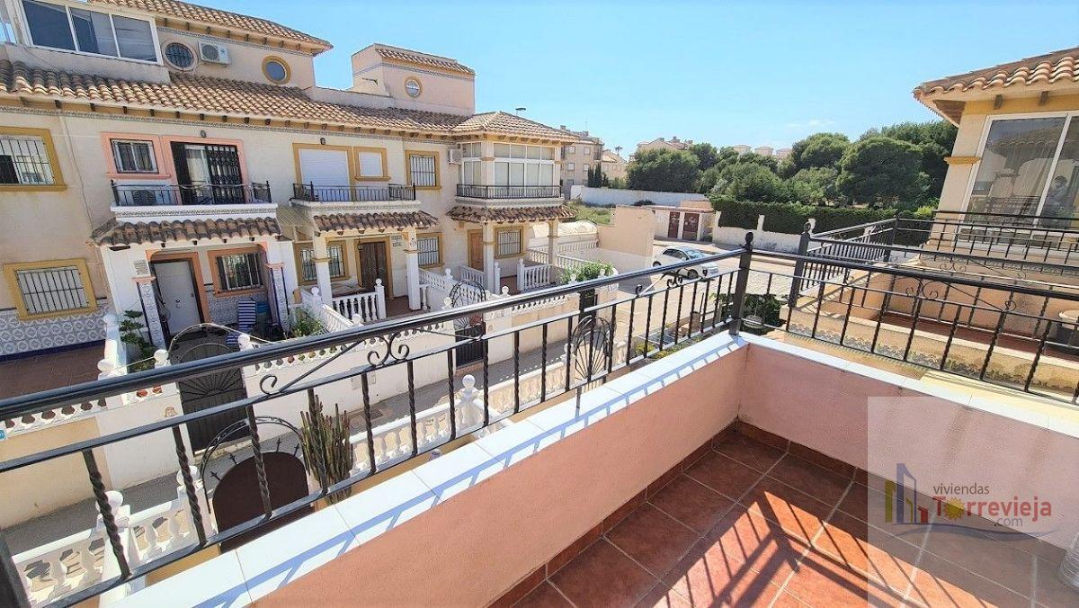 For sale of chalet in Torrevieja