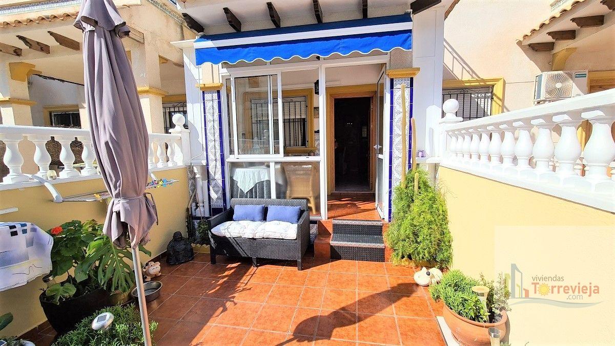 For sale of chalet in Torrevieja