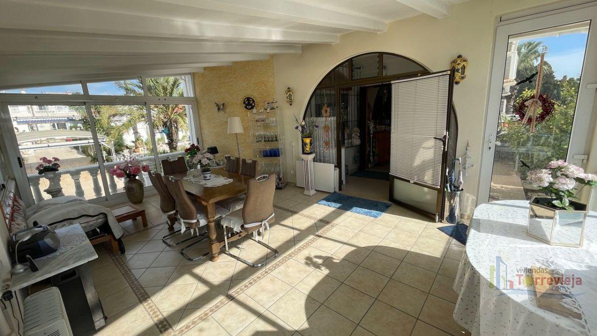 For sale of chalet in Torrevieja