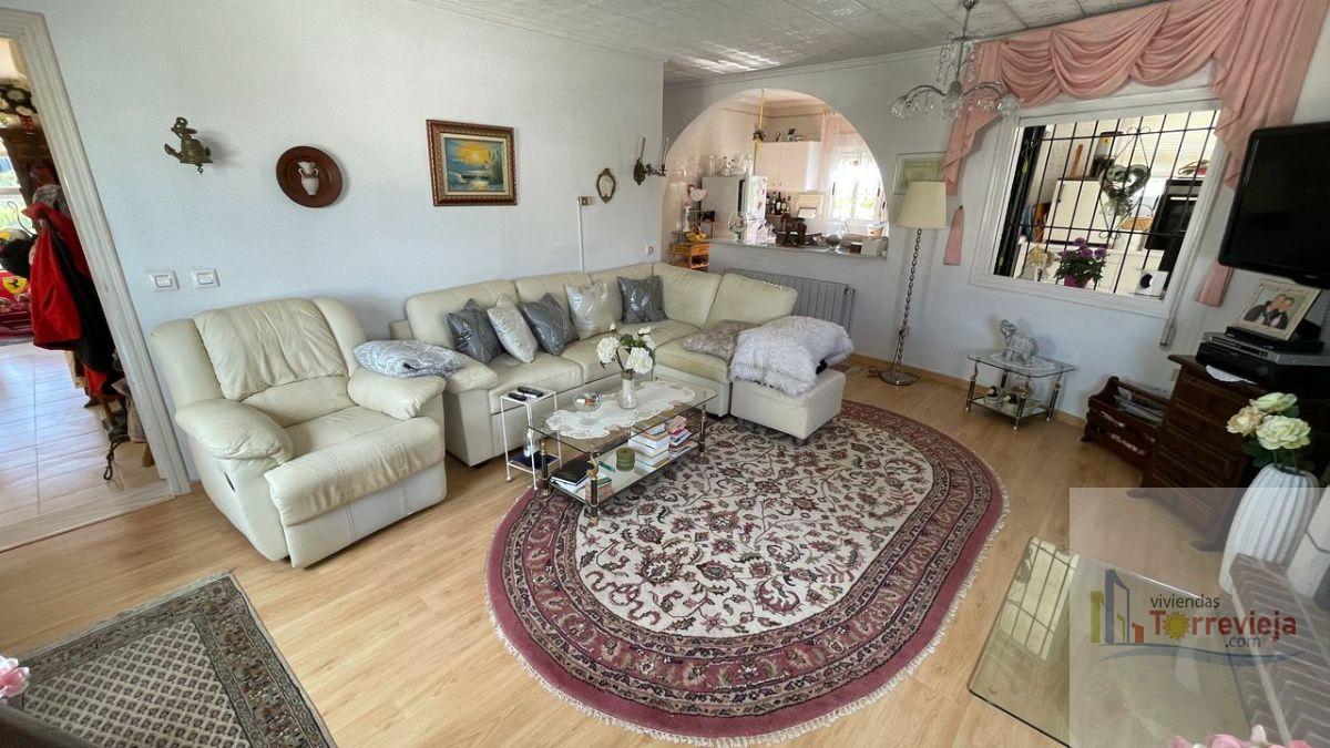 For sale of chalet in Torrevieja