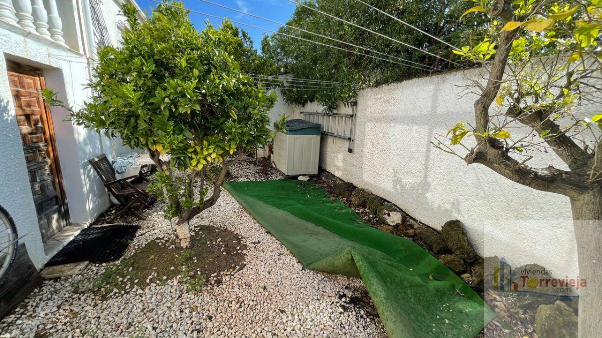 For sale of chalet in Torrevieja