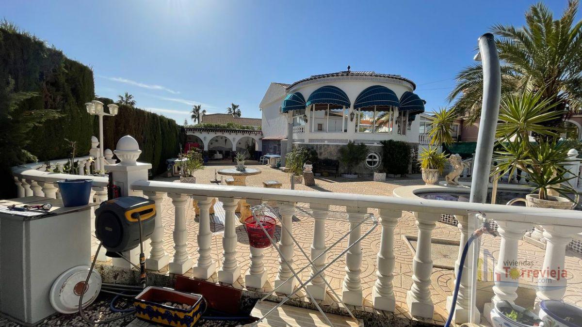 For sale of chalet in Torrevieja