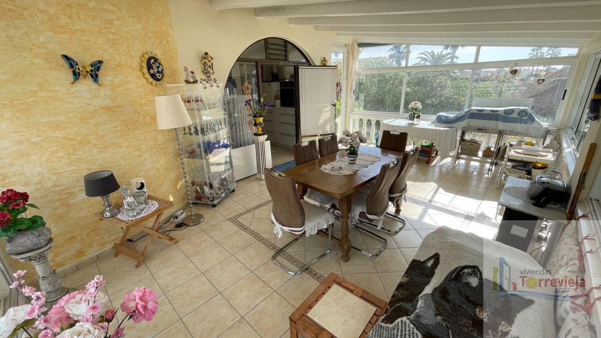 For sale of chalet in Torrevieja