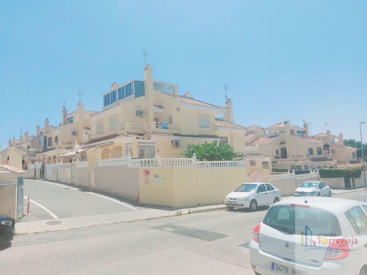 For sale of chalet in Orihuela Costa