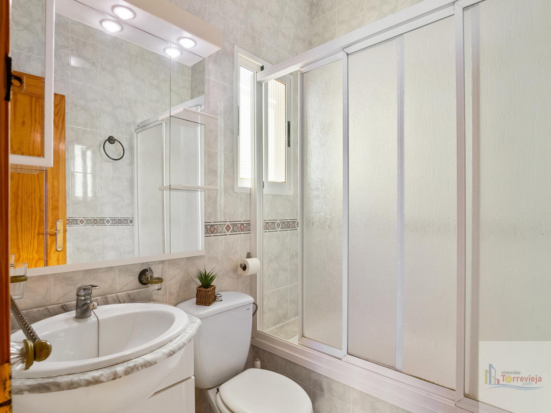 For sale of chalet in Torrevieja