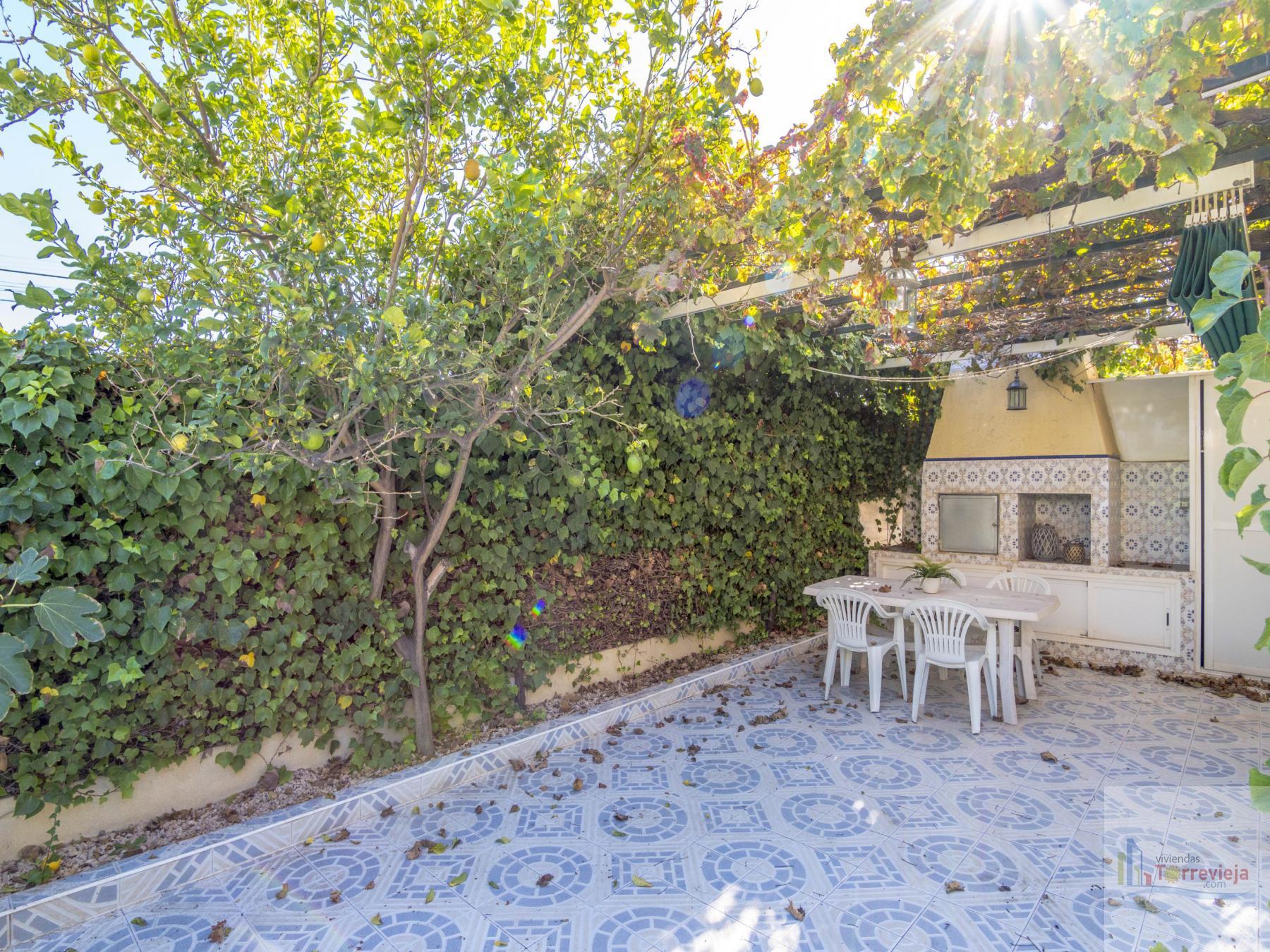 For sale of chalet in Torrevieja