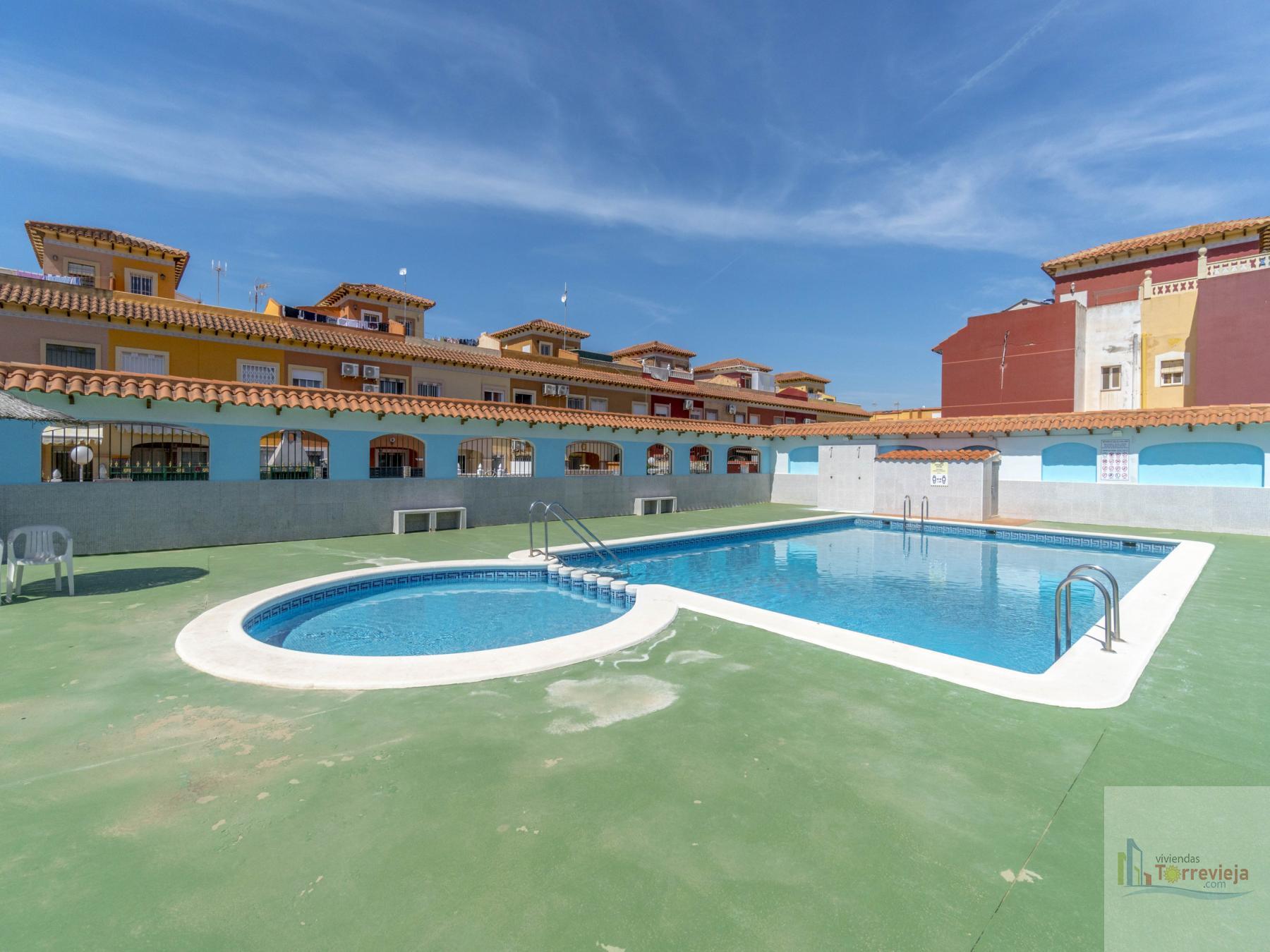 For sale of chalet in Torrevieja