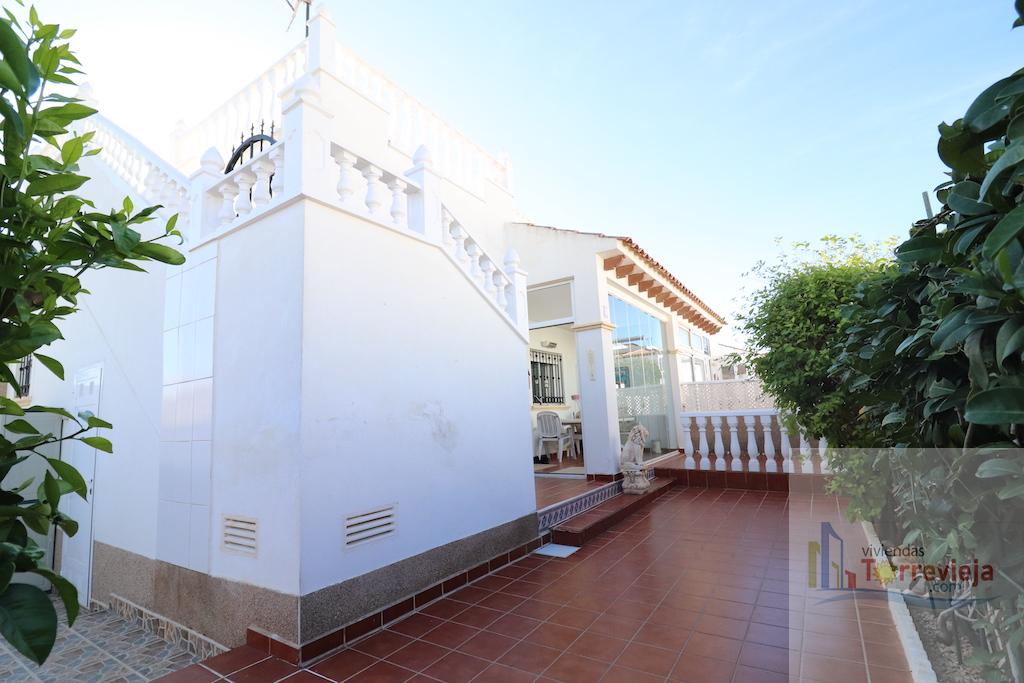 For sale of bungalow in Orihuela Costa