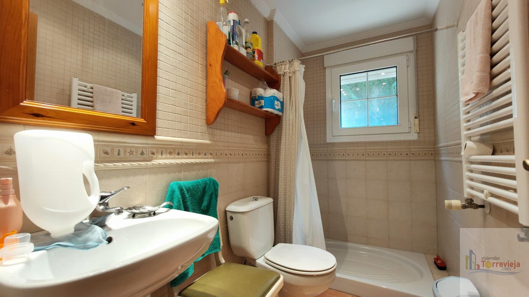 For sale of chalet in Torrevieja