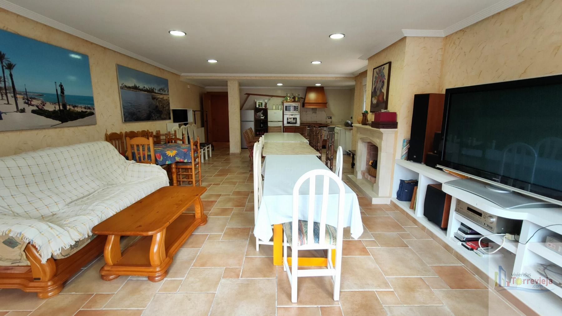 For sale of chalet in Torrevieja