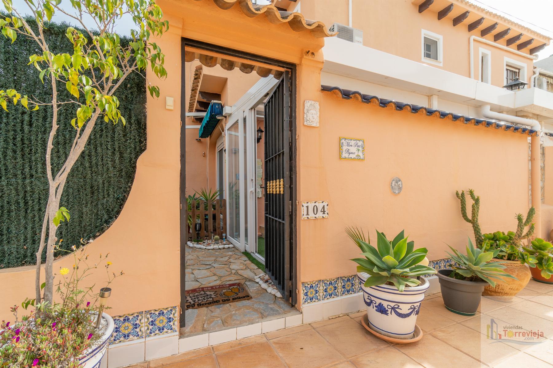 For sale of chalet in Orihuela Costa