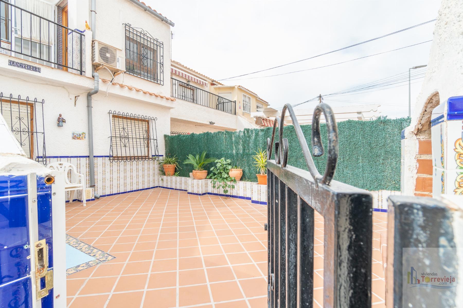 For sale of bungalow in Torrevieja