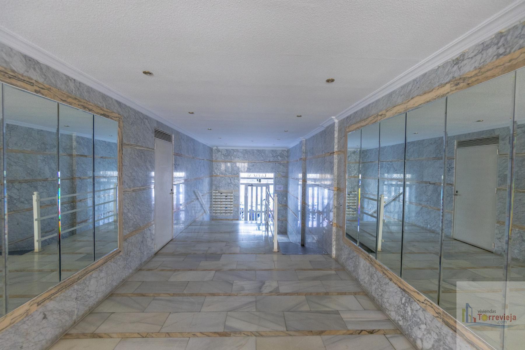 For sale of penthouse in Torrevieja