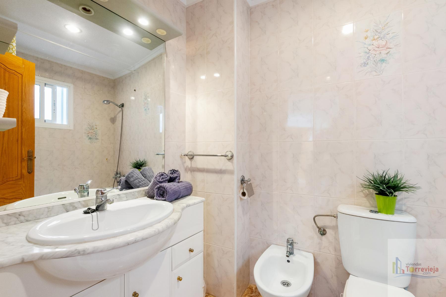 For sale of penthouse in Torrevieja