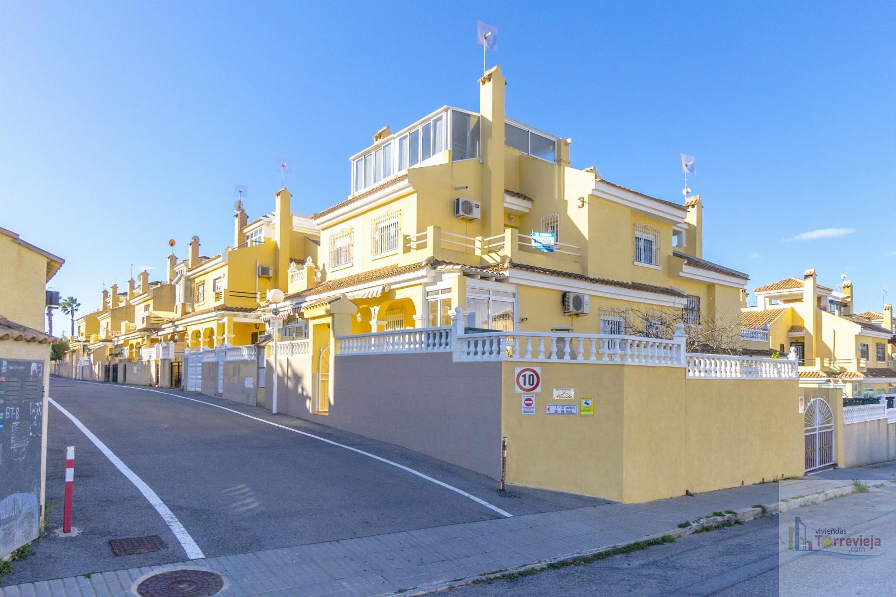 For sale of chalet in Orihuela Costa