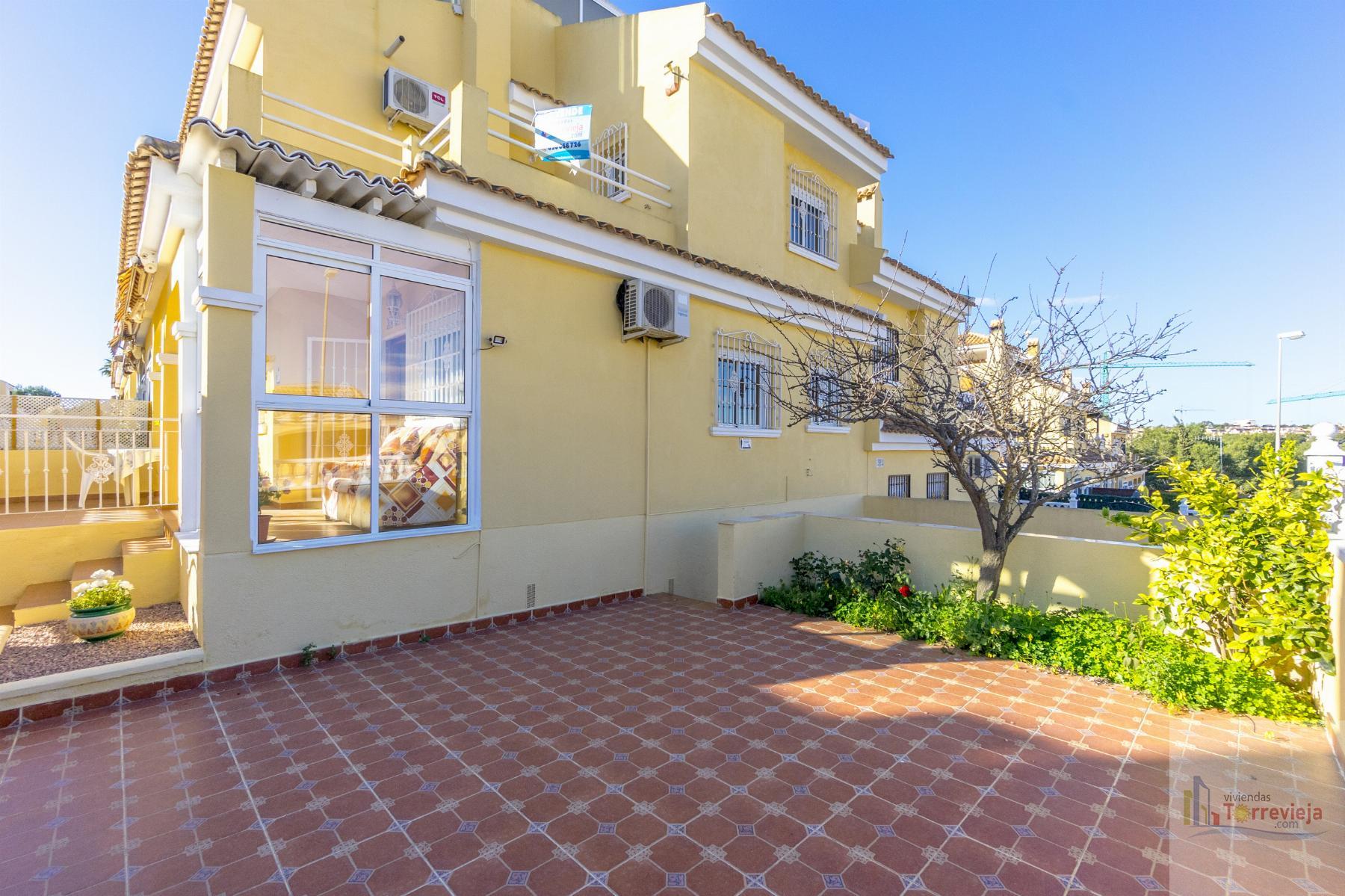 For sale of chalet in Orihuela Costa