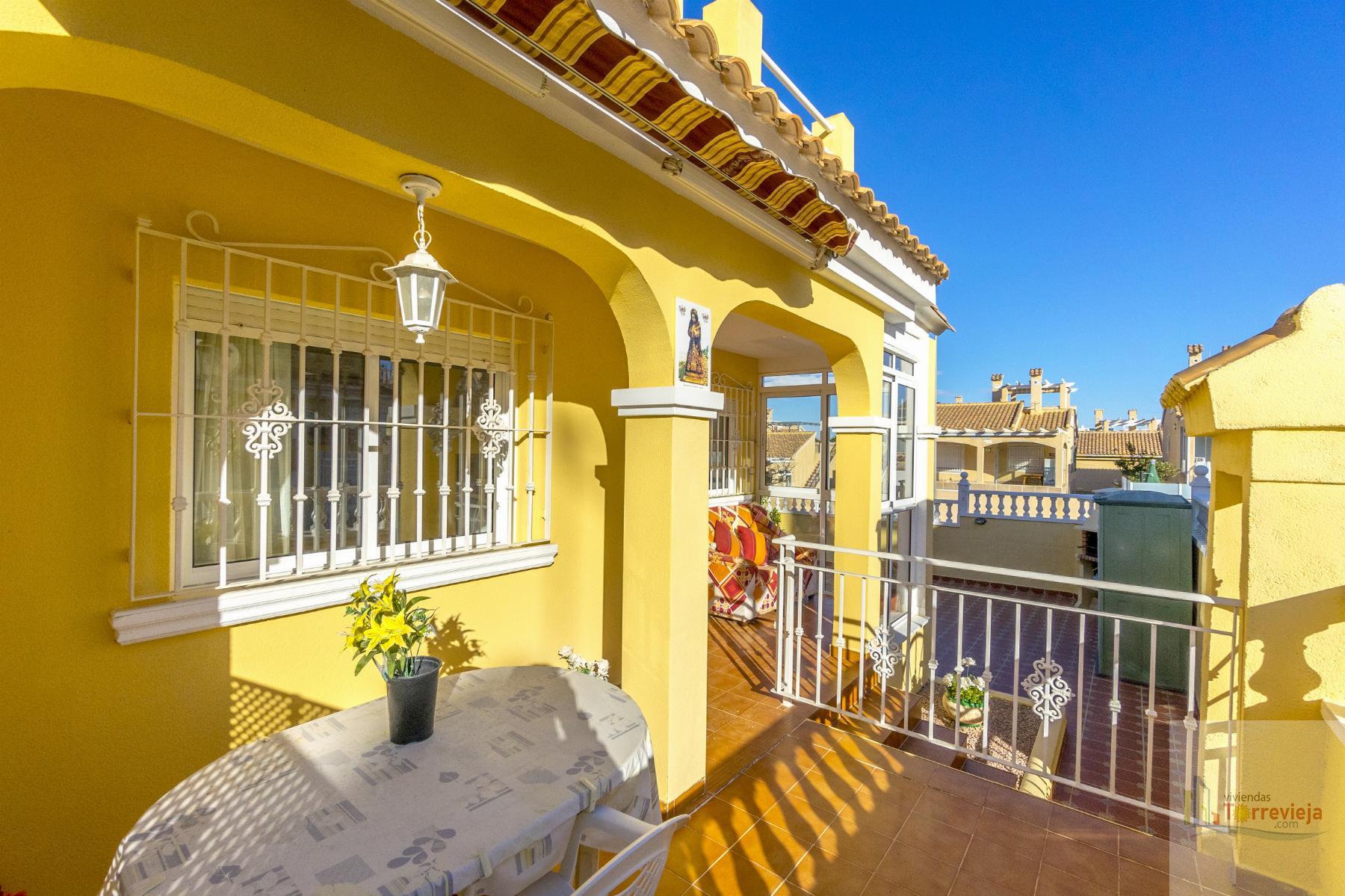For sale of chalet in Orihuela Costa