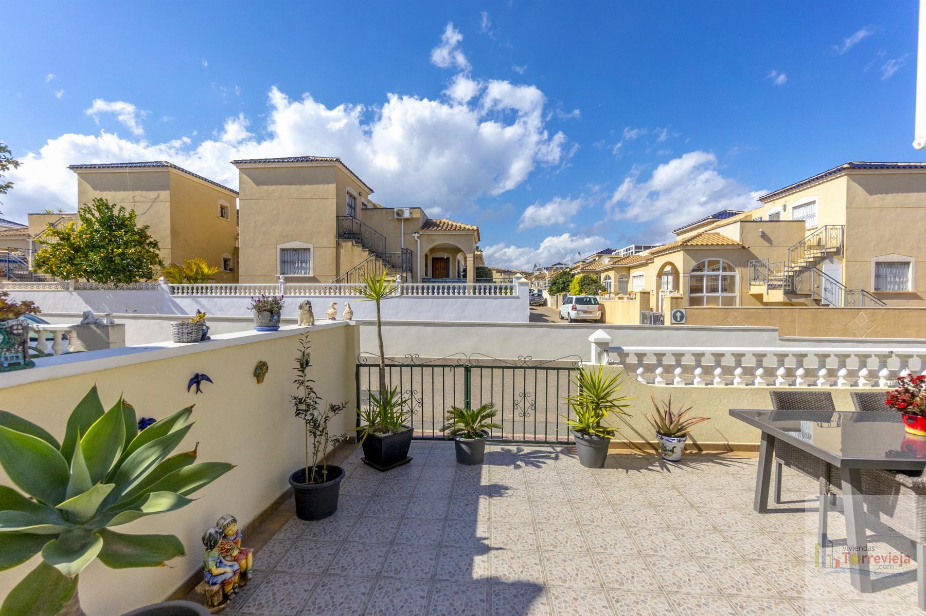 For sale of duplex in Orihuela Costa