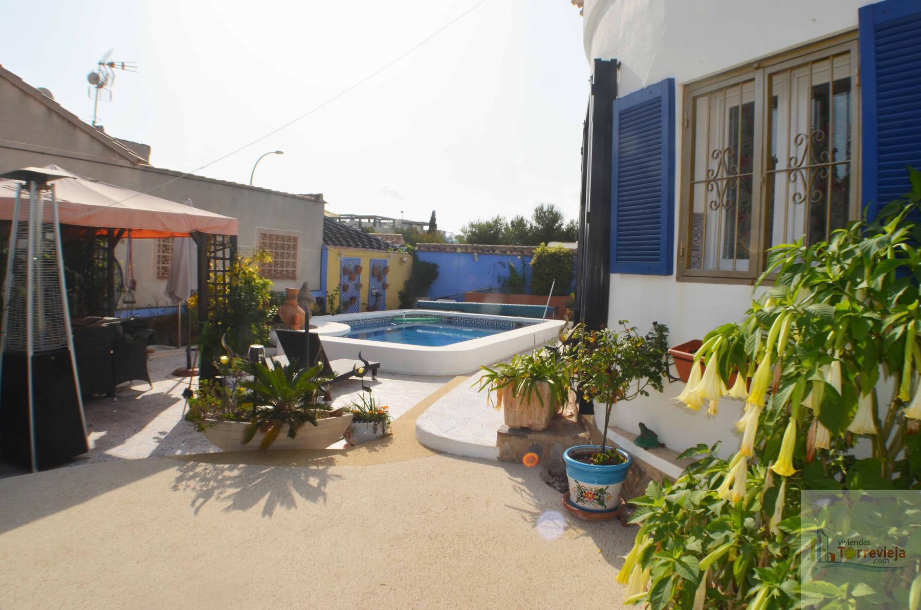 For sale of chalet in Orihuela Costa