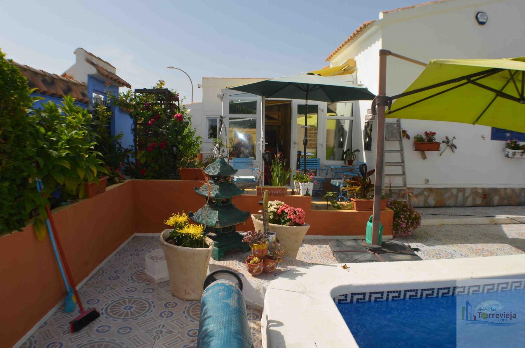 For sale of chalet in Orihuela Costa