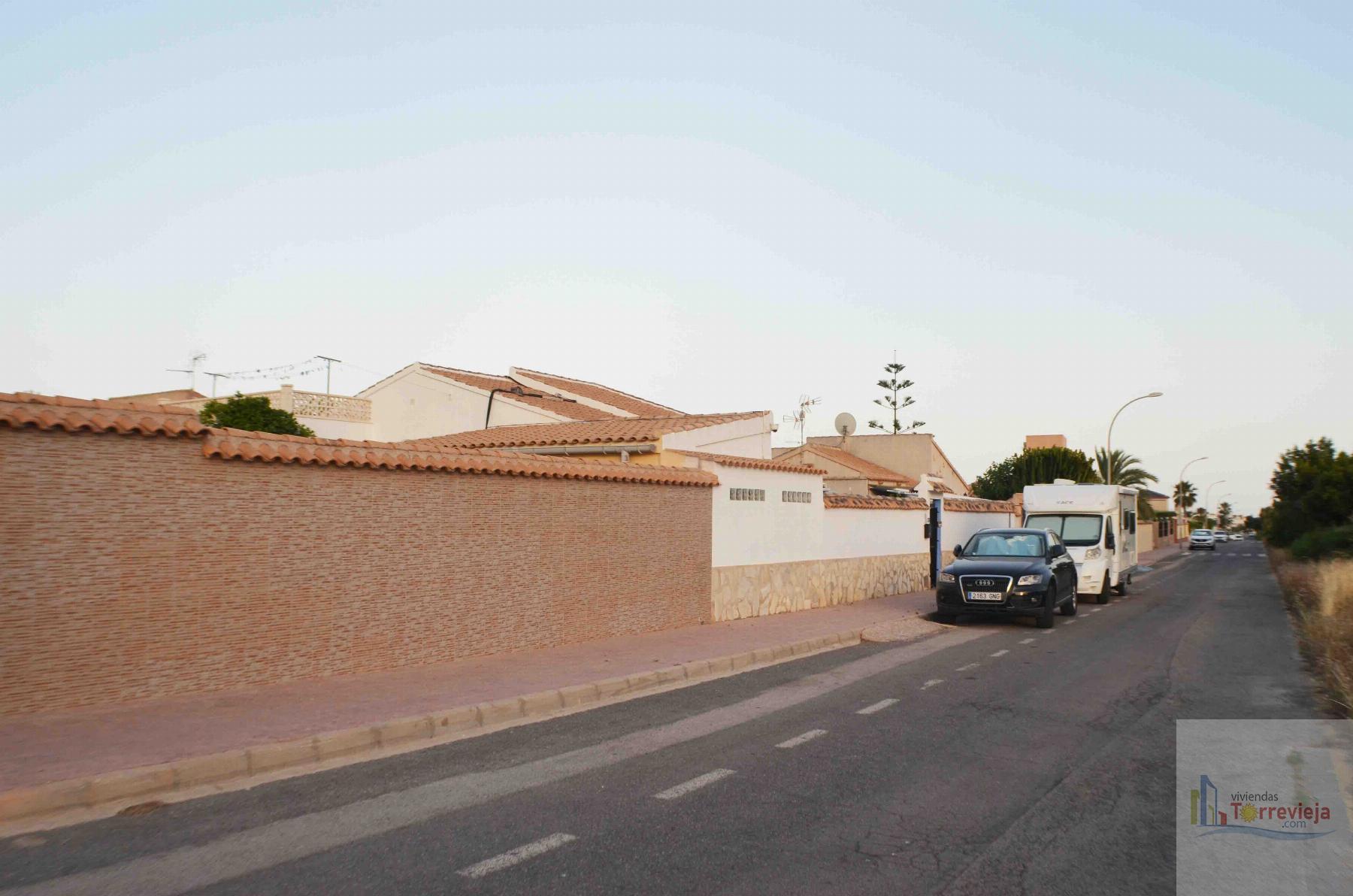 Venta de chalet en Orihuela Costa