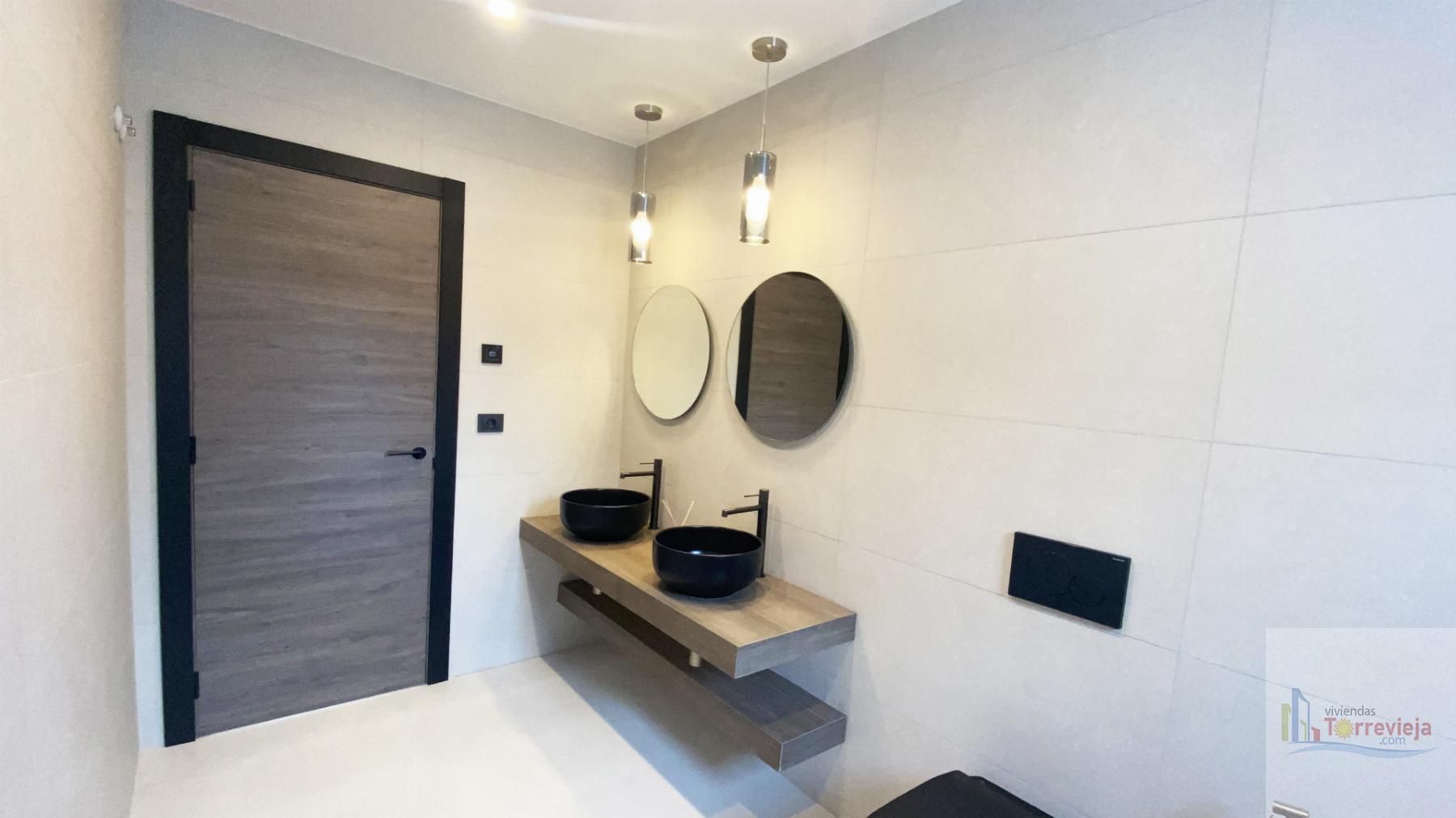For sale of villa in Torrevieja