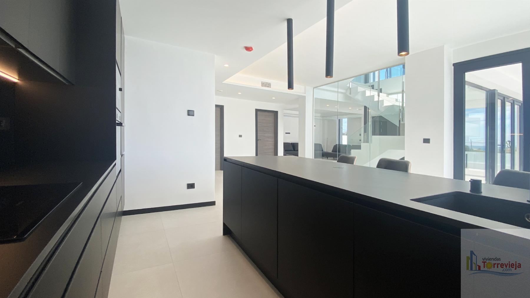 For sale of villa in Torrevieja