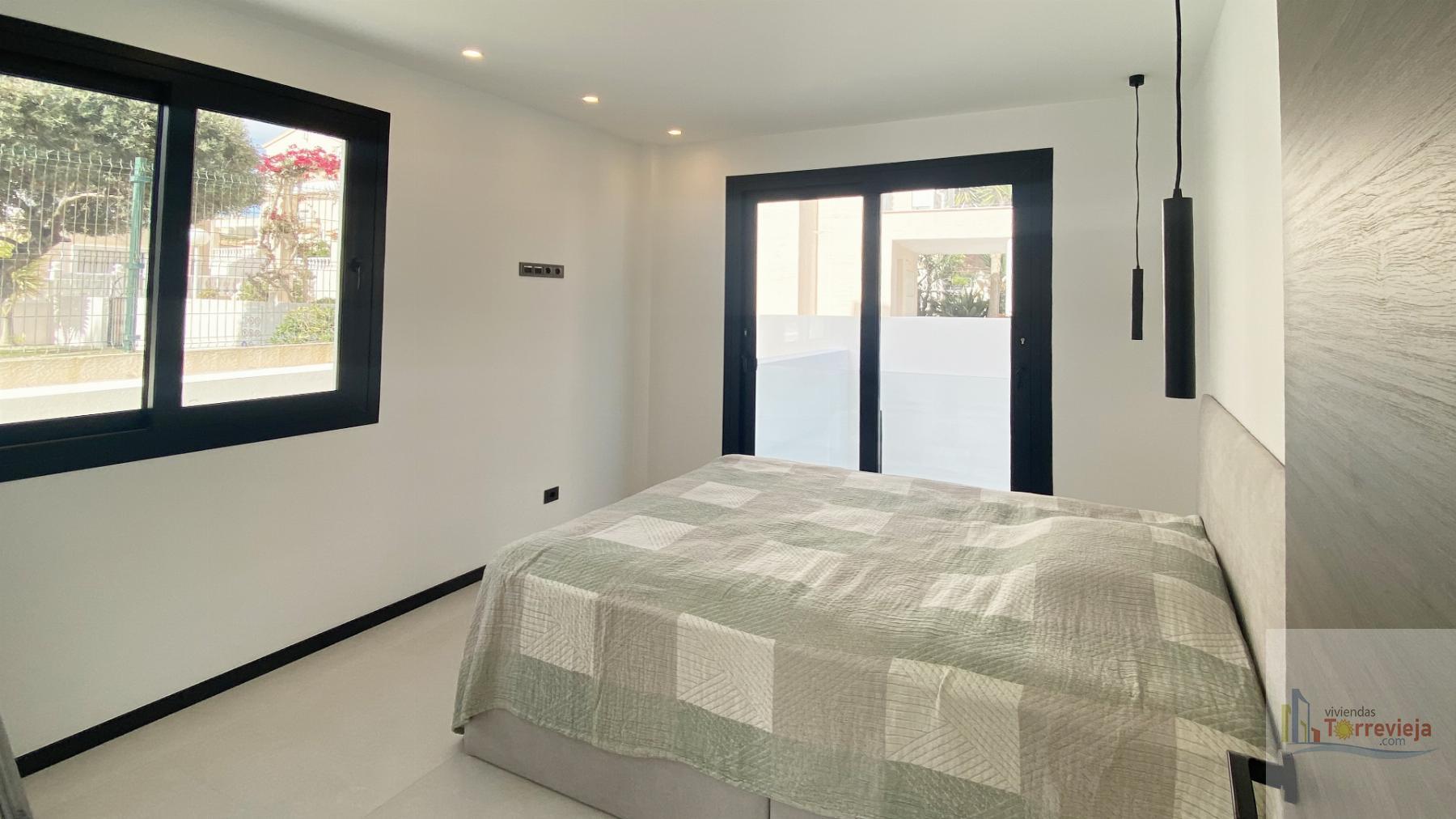 For sale of villa in Torrevieja