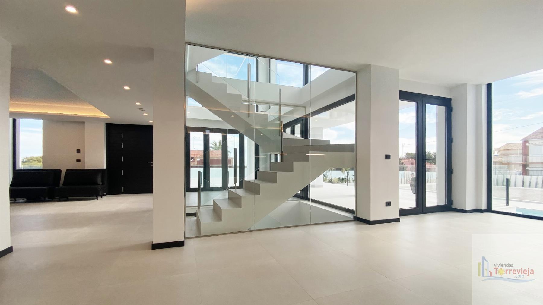 For sale of villa in Torrevieja