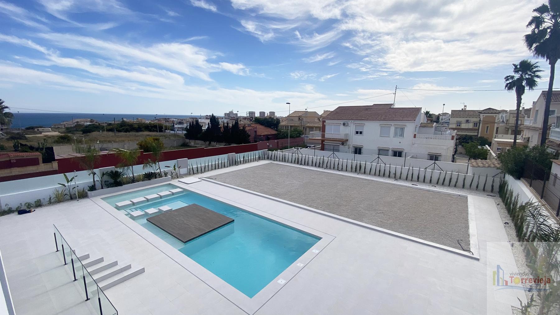 For sale of villa in Torrevieja