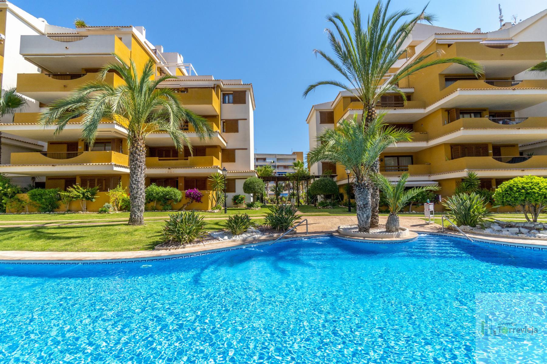 For sale of penthouse in Orihuela Costa