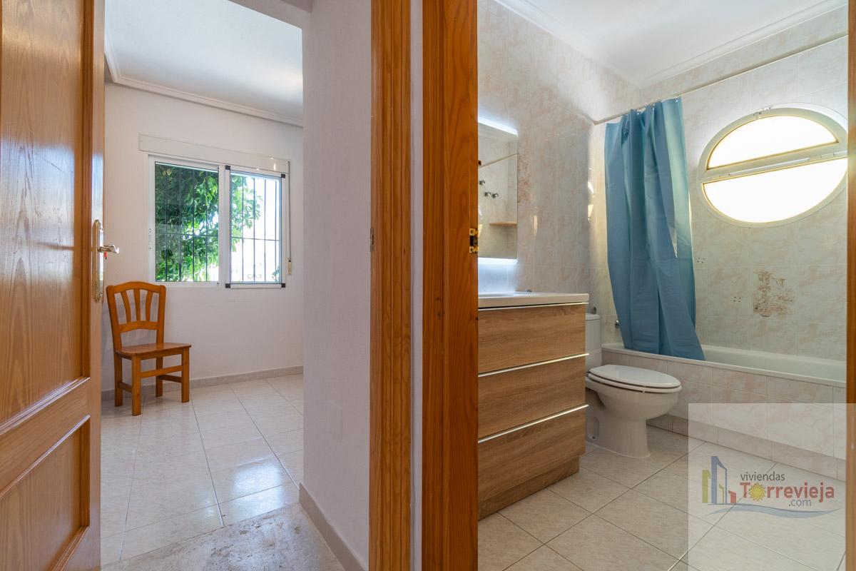 For sale of bungalow in Torrevieja