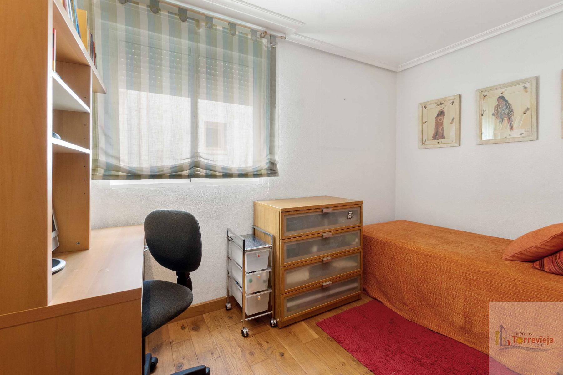 For sale of penthouse in Torrevieja