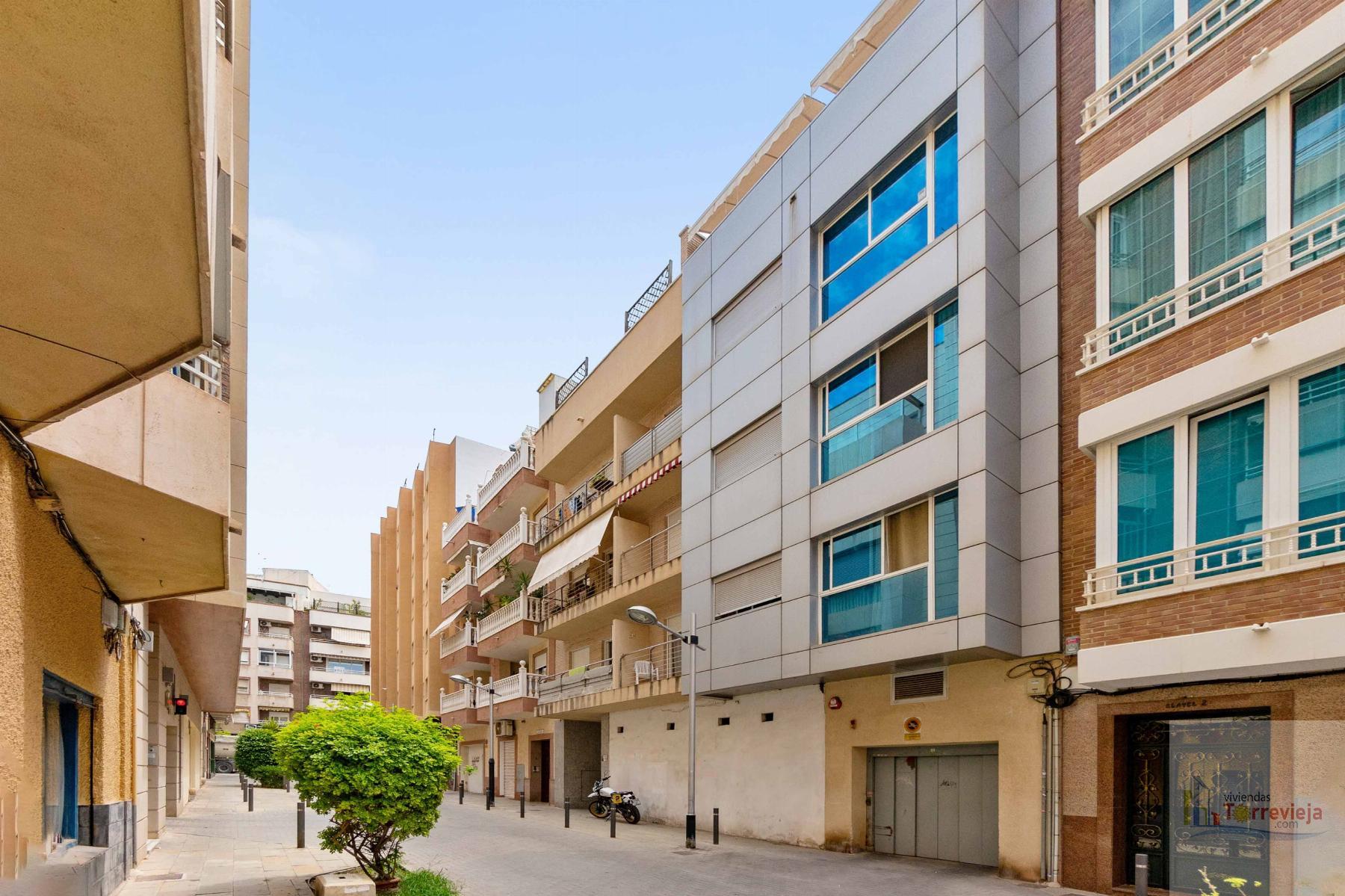 For sale of penthouse in Torrevieja