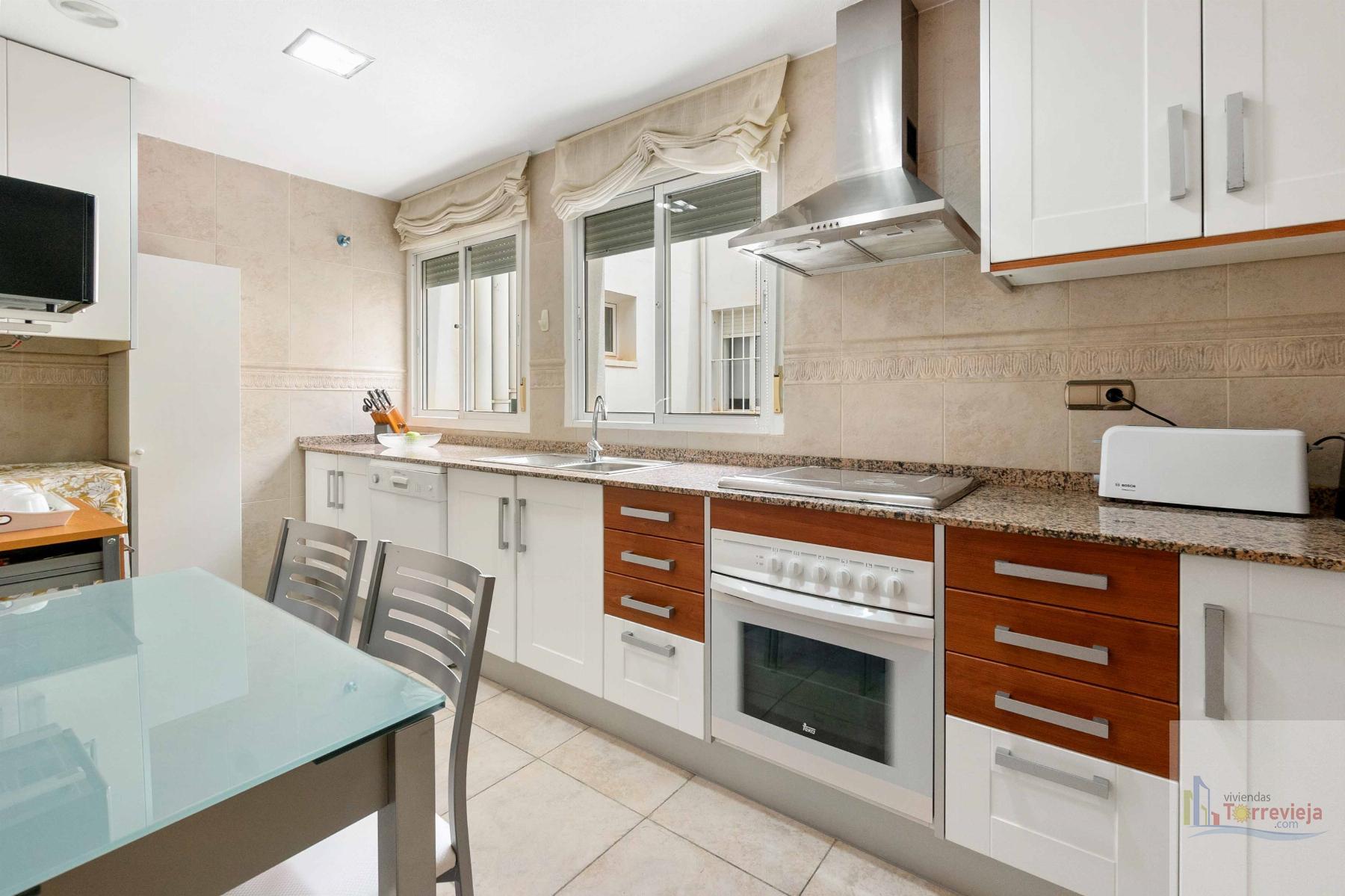 For sale of penthouse in Torrevieja