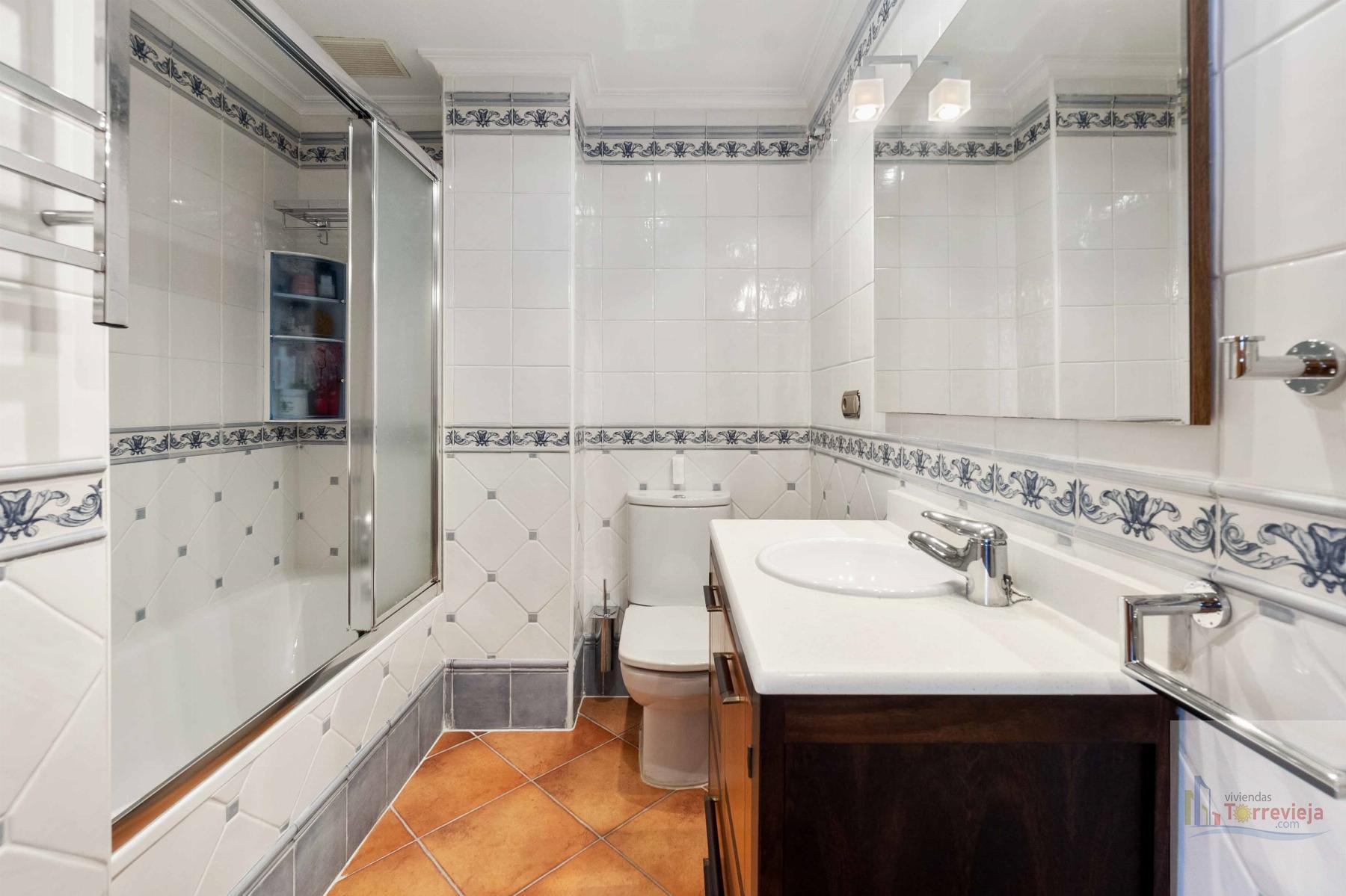 For sale of penthouse in Torrevieja