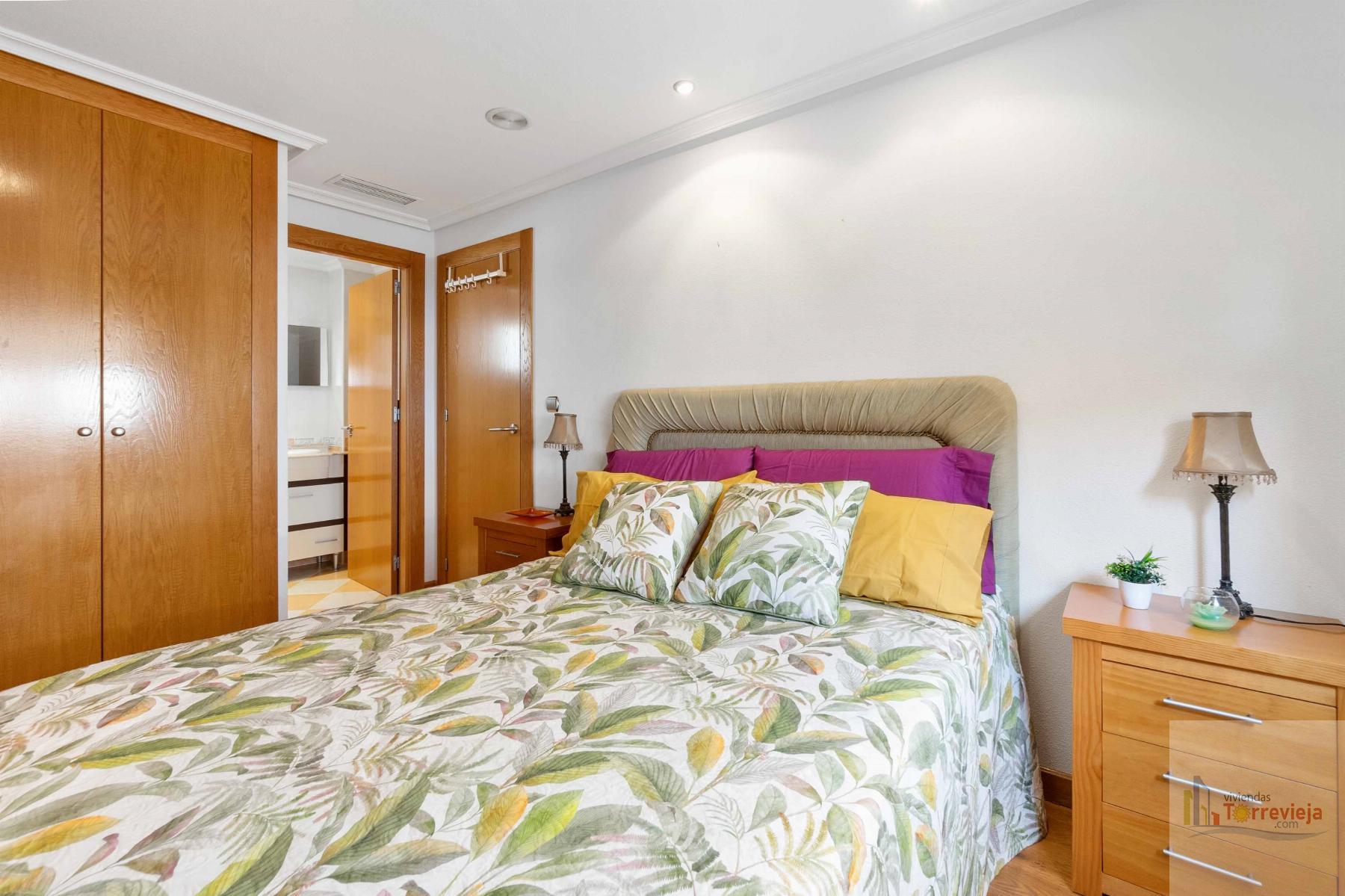 For sale of penthouse in Torrevieja