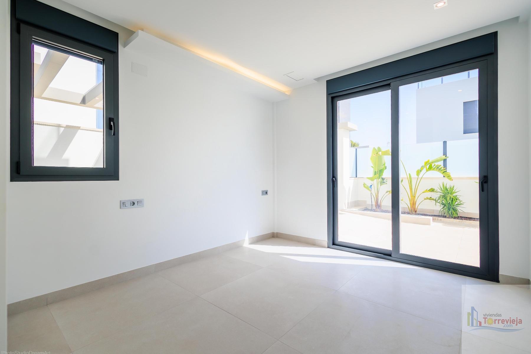 For sale of villa in Torrevieja