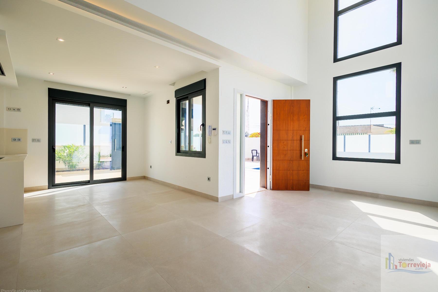 For sale of villa in Torrevieja