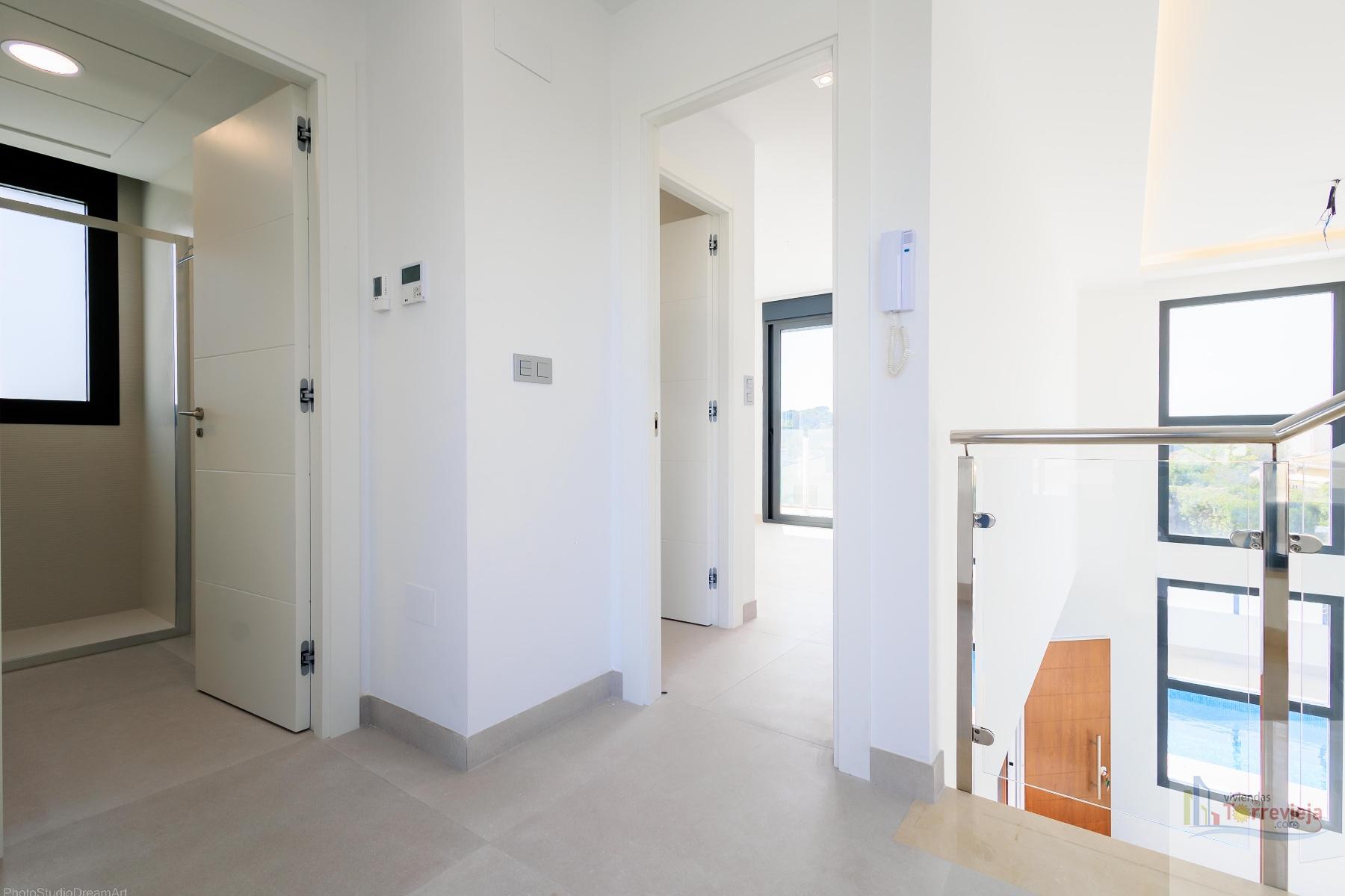 For sale of villa in Torrevieja