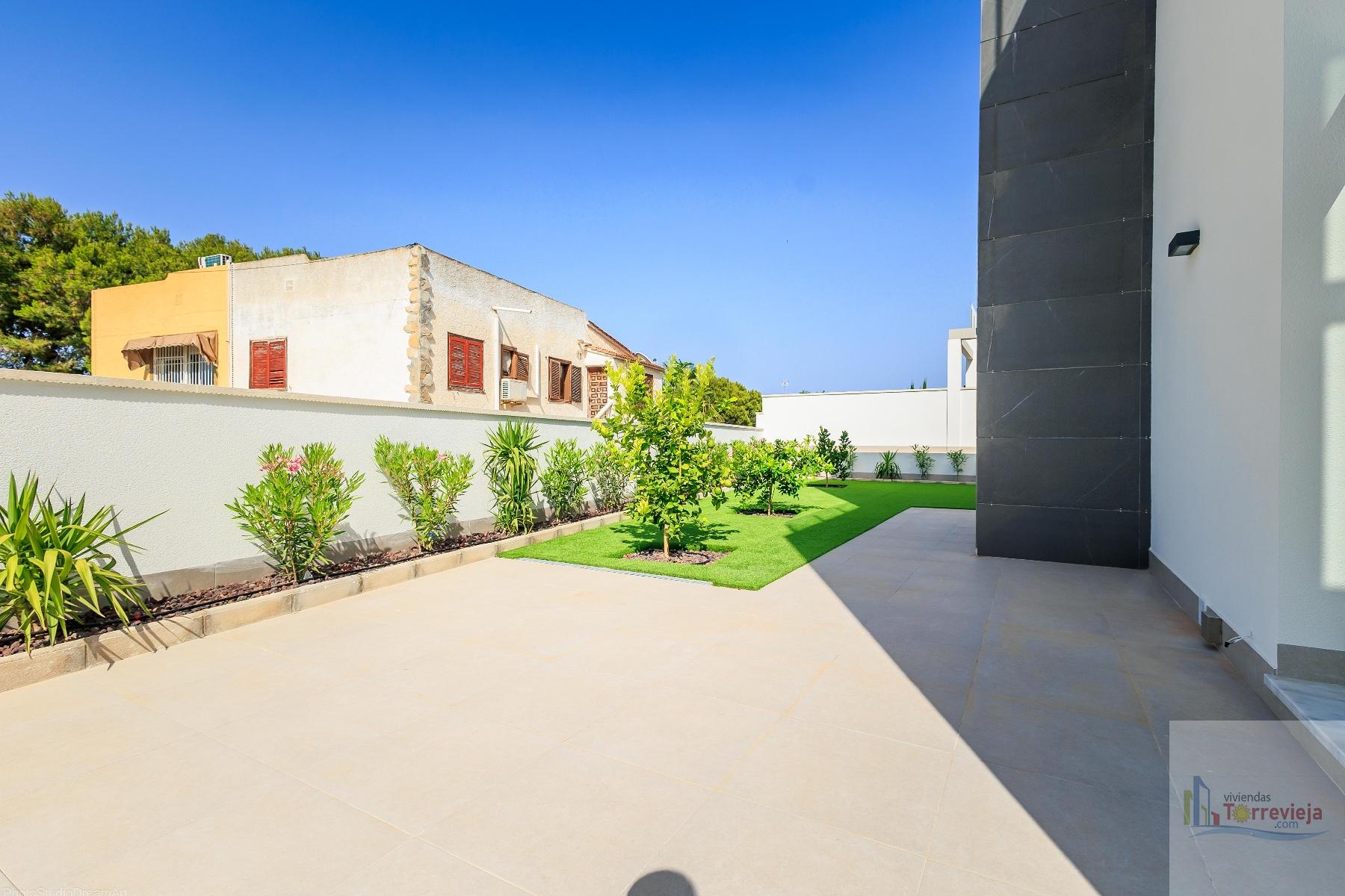 For sale of villa in Torrevieja