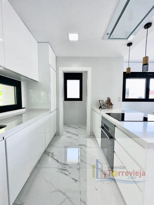 For sale of villa in Torrevieja