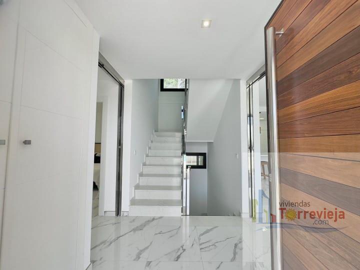 For sale of villa in Torrevieja